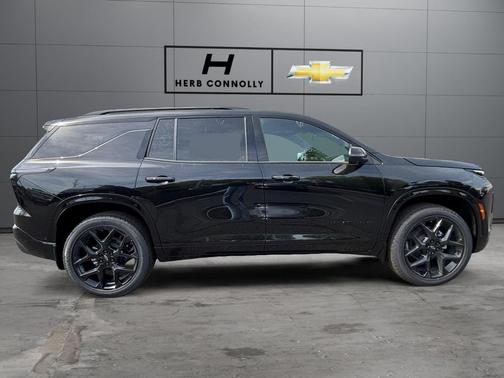 Mosaic Black Metallic 2026 Chevrolet Traverse RS