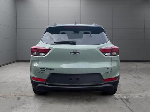 Cacti Green 2026 Chevrolet Trailblazer LT