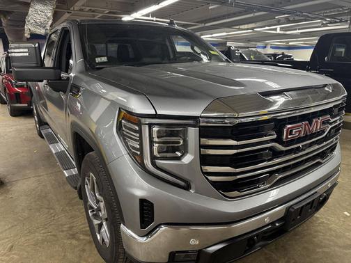 Sterling Metallic 2026 GMC Sierra 1500 SLT