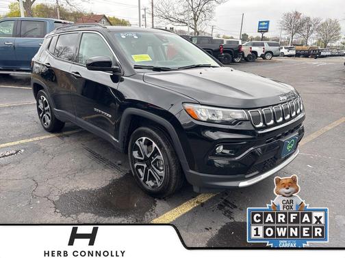 Diamond Black Crystal Pearlcoat 2022 Jeep Compass Limited