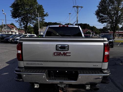 Quicksilver Metallic 2018 GMC Sierra 2500 SLT