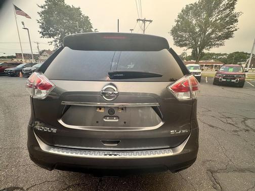 Gun Metallic 2015 Nissan Rogue SL