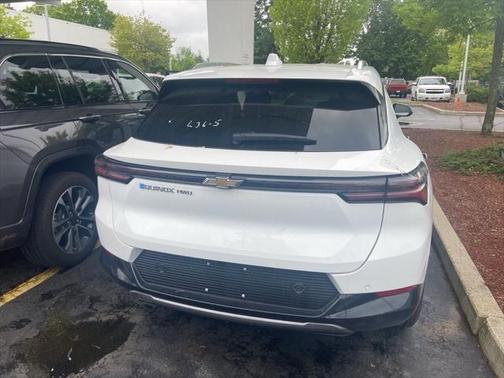 2025 Chevrolet Equinox EV LT