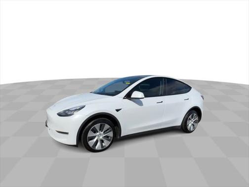 2022 Tesla Model Y Long Range Dual Motor All-Wheel Drive