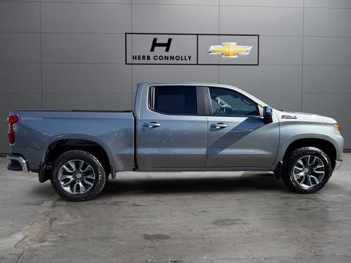Sterling Gray Metallic 2026 Chevrolet Silverado 1500 LT