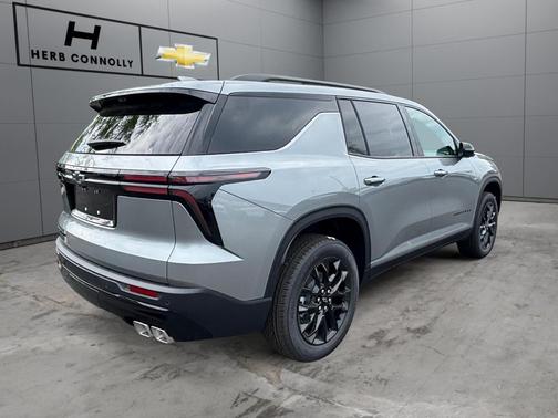Sterling Gray Metallic 2026 Chevrolet Traverse LT