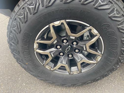 2025 Chevrolet Colorado ZR2