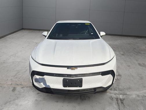 Summit White 2026 Chevrolet Equinox EV LT