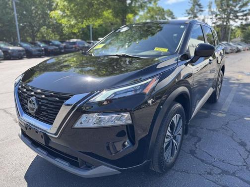 Super Black 2023 Nissan Rogue SV