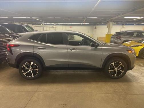 2025 Chevrolet Trax FWD 1RS