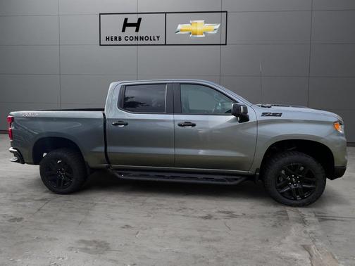 Sterling Gray Metallic 2026 Chevrolet Silverado 1500 LT Trail Boss
