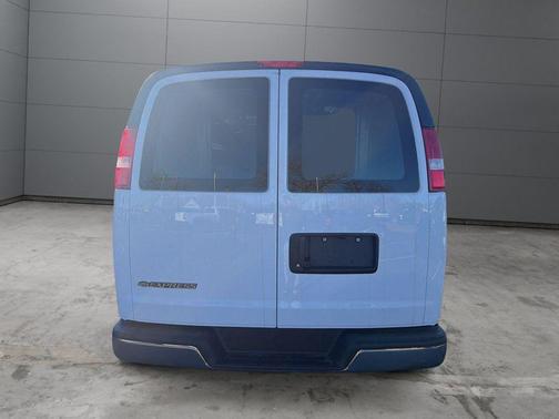 2025 Chevrolet Express 2500 Work Van