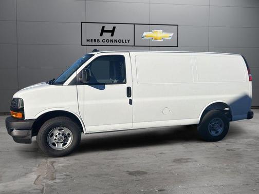 2025 Chevrolet Express 2500 Work Van