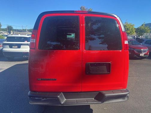 2025 Chevrolet Express 2500 RWD 2500 Regular Wheelbase WT