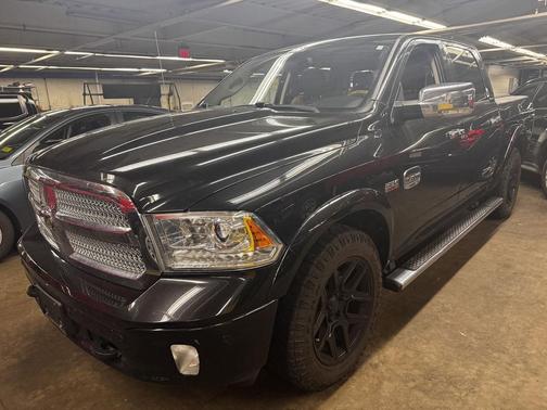 Brilliant Black Crystal Pearlcoat 2016 RAM 1500 Longhorn