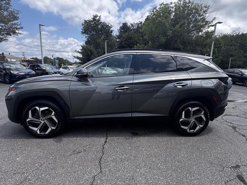 Amazon Gray 2022 Hyundai TUCSON Limited