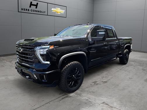 Black 2026 Chevrolet Silverado 2500 High Country