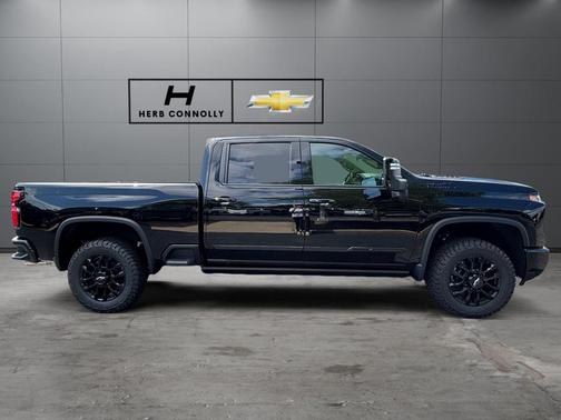 Black 2026 Chevrolet Silverado 2500 High Country