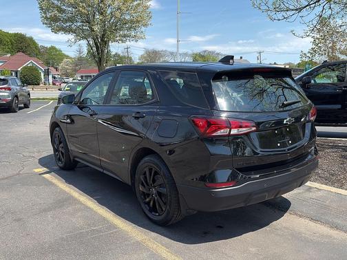 Mosaic Black Metallic 2024 Chevrolet Equinox LS