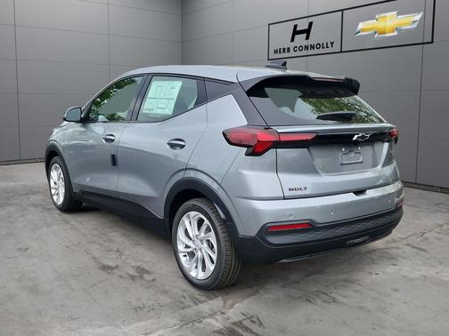 Sterling Gray Metallic 2027 Chevrolet Bolt LT FWD
