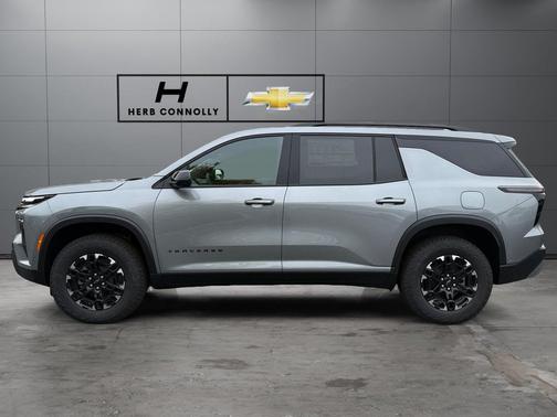 Sterling Gray Metallic 2027 Chevrolet Traverse AWD Z71