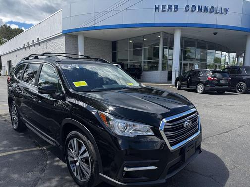 Crystal Black Silica 2022 Subaru Ascent Limited 7-Passenger