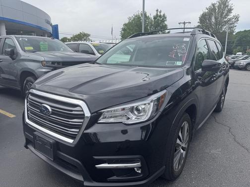 Crystal Black Silica 2022 Subaru Ascent Limited 7-Passenger