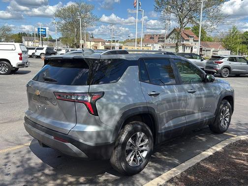 Sterling Gray Metallic 2025 Chevrolet Equinox 1LT