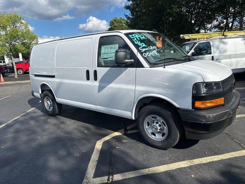 2025 Chevrolet Express 2500 RWD 2500 Regular Wheelbase WT