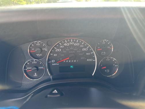 2025 Chevrolet Express 2500 RWD 2500 Regular Wheelbase WT