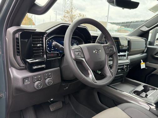 2026 Chevrolet Silverado 2500 Crew Cab, Standard Bed, XR2, 4WD