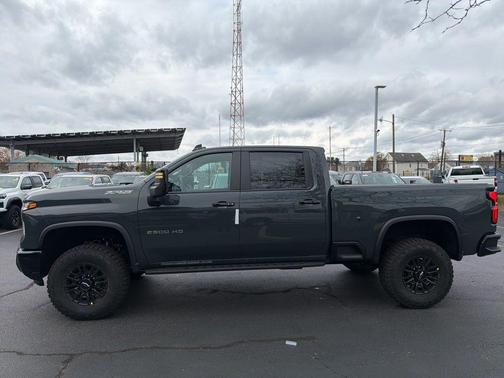 2026 Chevrolet Silverado 2500 Crew Cab, Standard Bed, XR2, 4WD