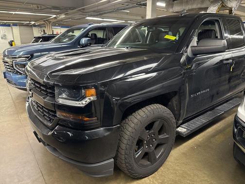 2017 Chevrolet Silverado 1500 Custom