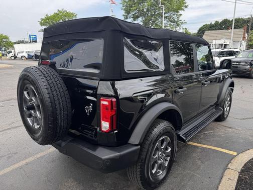 Shadow Black 2025 Ford Bronco Big Bend