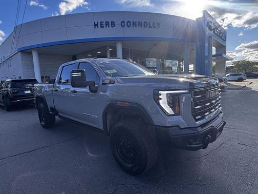 Thunderstorm Gray 2024 GMC Sierra 2500 AT4X
