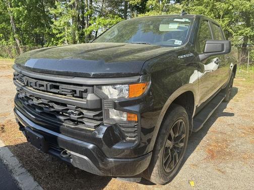 Black 2022 Chevrolet Silverado 1500 Custom