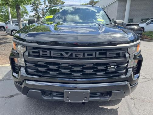 Black 2022 Chevrolet Silverado 1500 Custom