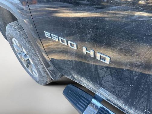 Black 2026 Chevrolet Silverado 2500 Custom