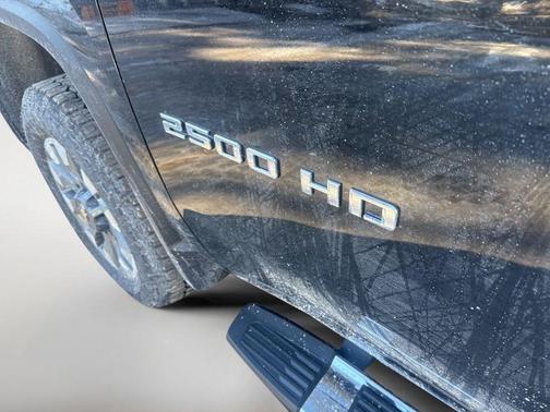 Black 2026 Chevrolet Silverado 2500 Custom
