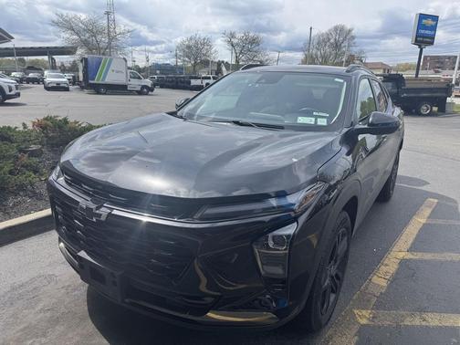Mosaic Black Metallic 2024 Chevrolet Trax FWD ACTIV