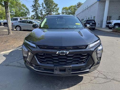 Mosaic Black Metallic 2024 Chevrolet Trax FWD ACTIV