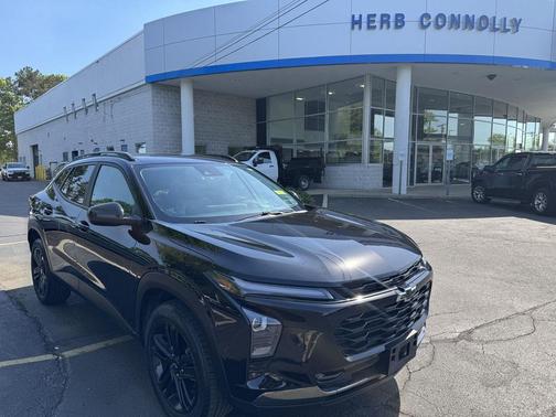 Mosaic Black Metallic 2024 Chevrolet Trax FWD ACTIV
