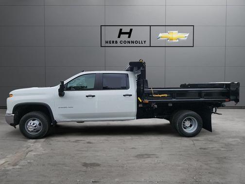 Summit White 2026 Chevrolet Silverado 3500 WT