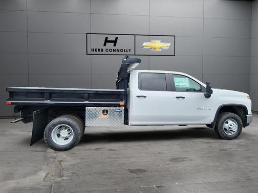 Summit White 2026 Chevrolet Silverado 3500 WT