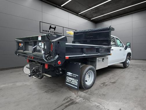 Summit White 2026 Chevrolet Silverado 3500 WT