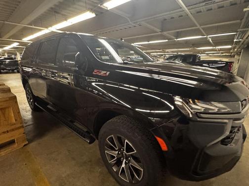 Black 2022 Chevrolet Suburban 4WD Z71