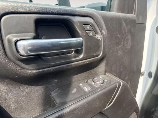 Summit White 2026 Chevrolet Silverado 3500 WT