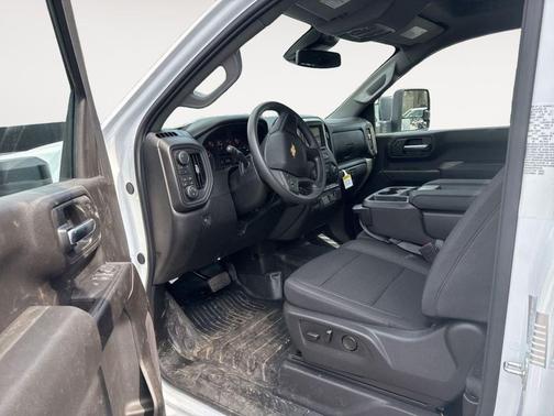 Summit White 2026 Chevrolet Silverado 3500 WT