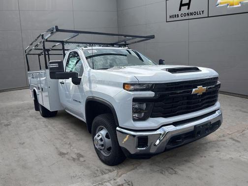 Summit White 2026 Chevrolet Silverado 3500 WT