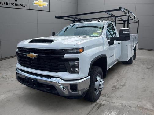 Summit White 2026 Chevrolet Silverado 3500 WT